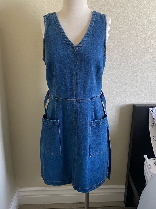 Target Dresses & Skirts - Target Blue V-Neck Denim Apron Dress